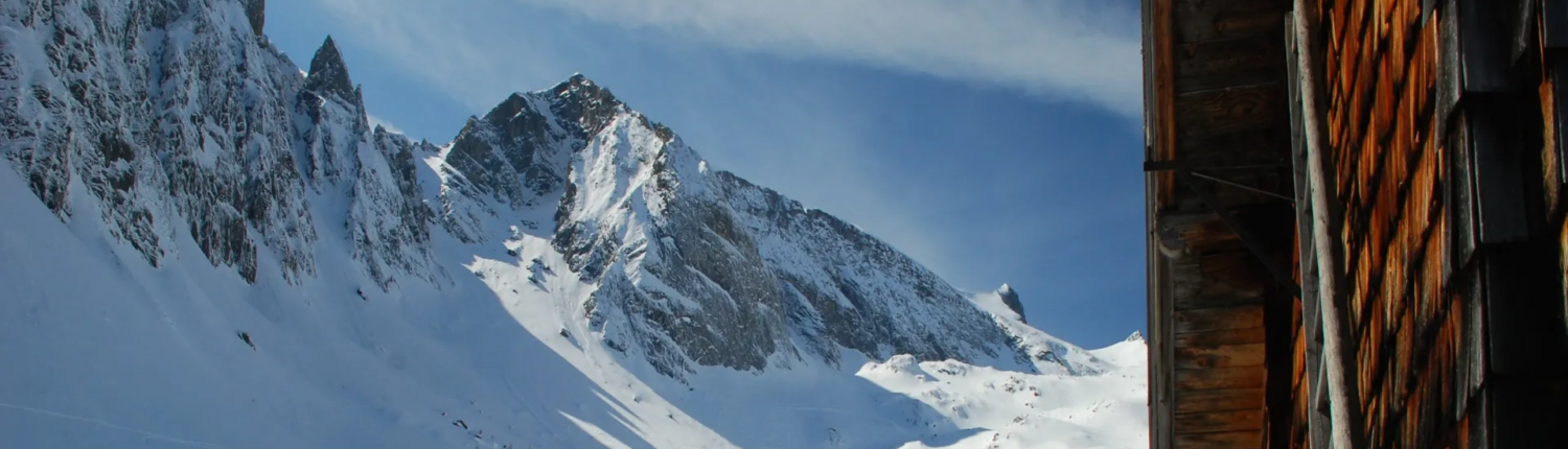 Smart Locker Systems for Ski Resorts